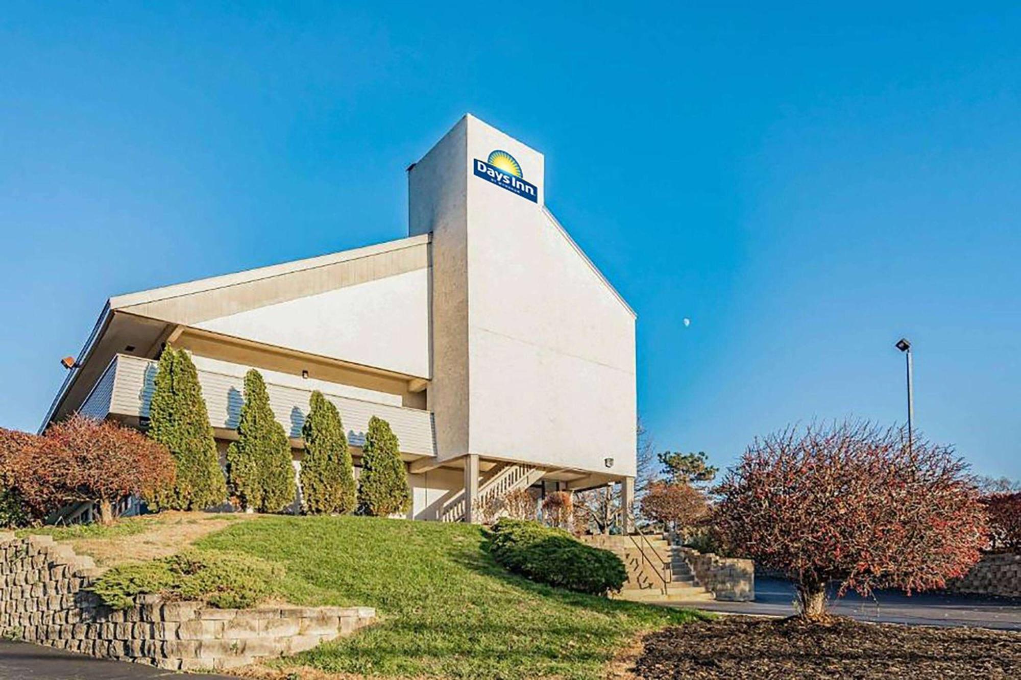 Days Inn By Wyndham Cincinnati I-71 Silverton Luaran gambar